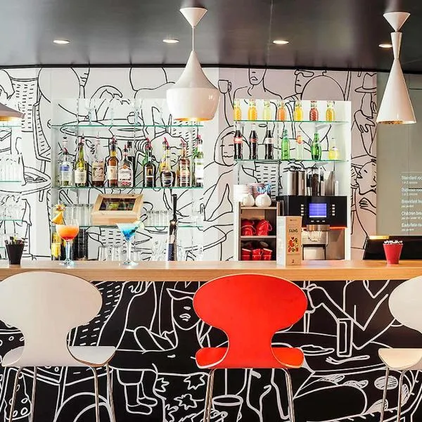 ibis Saint Quentin en Yvelines - Vélodrome, viešbutis mieste Montinji le Bretonė