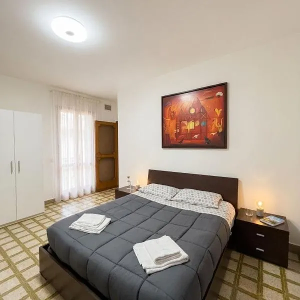 Spazioso Appartamento Centrale-2 Camere, hotel u gradu 'Tortona'