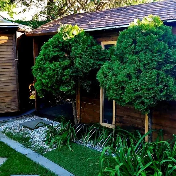 BUNGALÓ relax Terrace, GLAMPING FAHÁZ, hotel din Siófok