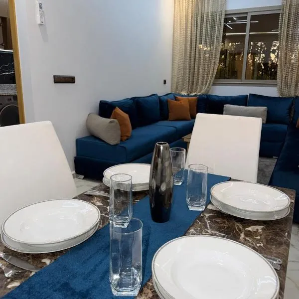 Appartement 3 chambres, Clim, wifi, Netflix, cuisine équipée, hotel a Azrou