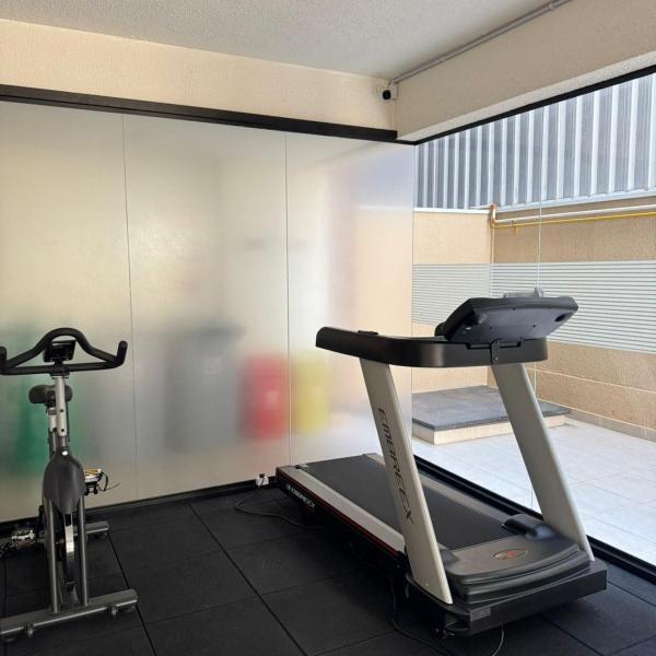 Central and quiet apartment with air-conditioning! - Foto 2