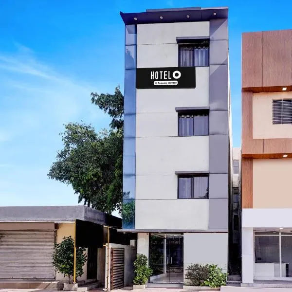 Viesnīca Hotel O Shri Saibaba Sansthan Temple Shirdi Formerly Kalpadeep Inn pilsētā Širdī