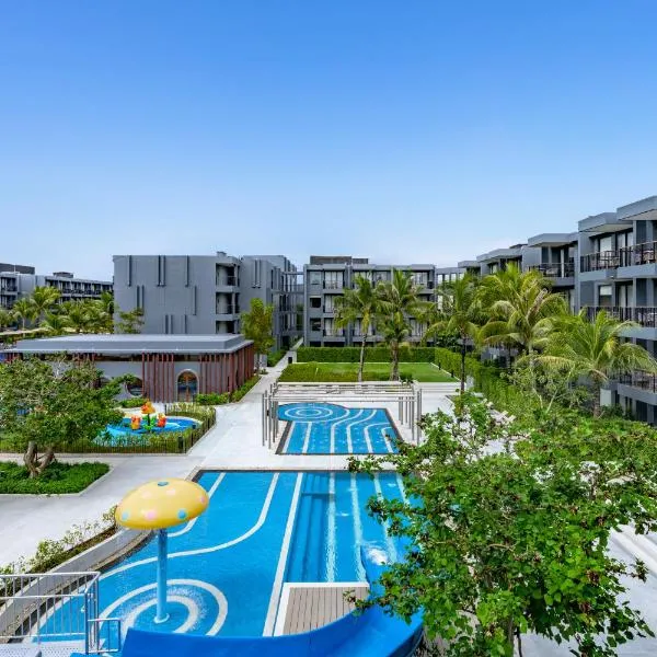 Courtyard by Marriott Phuket Chalong Bay Resort, hotelli kohteessa Chalong 