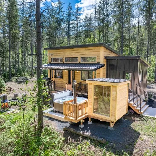 Spa & Riverside - Le Ptit Cool Des Bois, hotel u gradu 'Trois Rives'