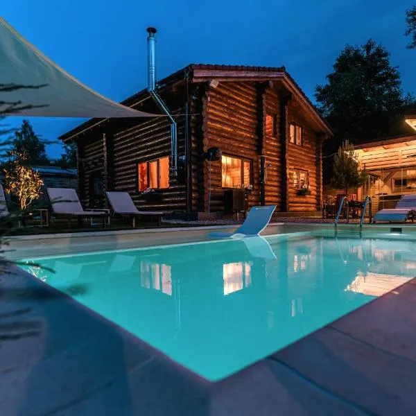 Holzhaus, Hotel in Sadu