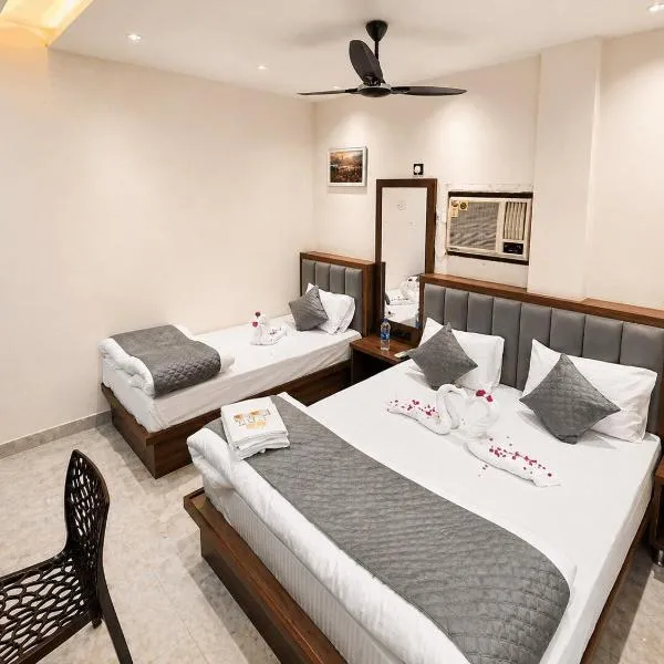 Hotel Dhaneshwari I Luxury Stay Near Kal Bhairav, ξενοδοχείο στο Βαρανάσι