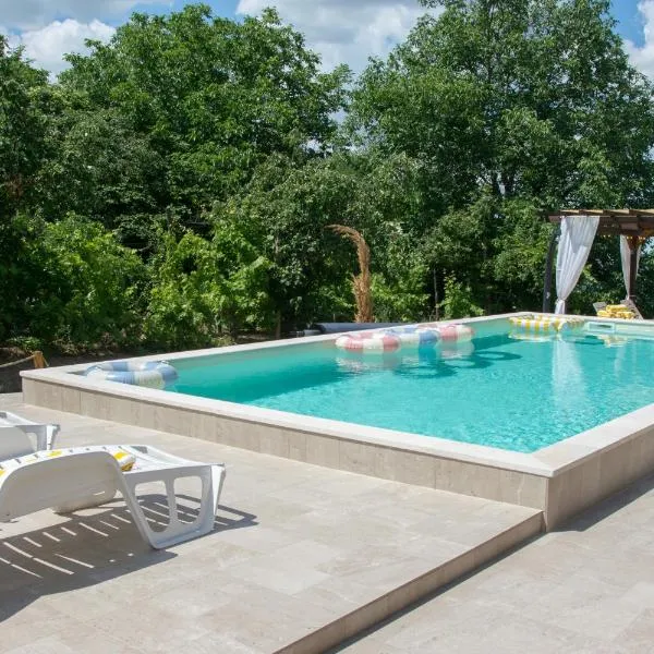 Casa Horizont: Slankamenački Vinogradi şehrinde bir otel