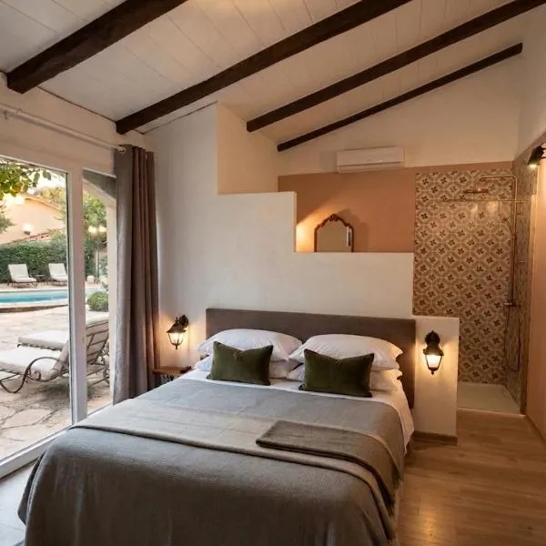 B&B Chambre indépendante double, hotel en Deaux