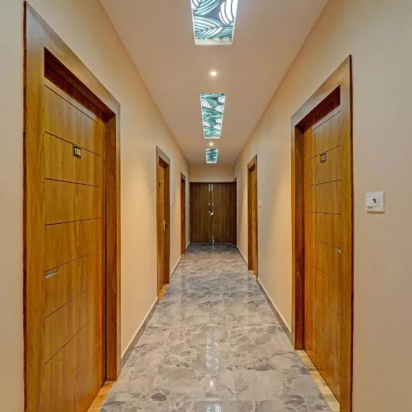 Hotel O Royal Regency Palace, hotelli kohteessa Gorakhpur