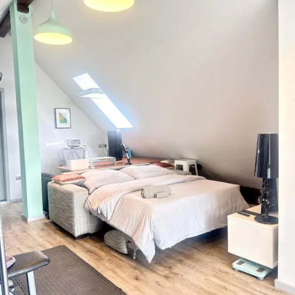 LikeHome gemütliches Privatzimmer im Haus, Hasenfelder Weg 15 in Heinersdorf, отель в городе Steinhöfel