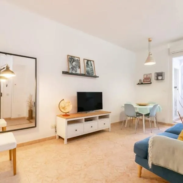 Charming central gem in Poble Sec, hotel in Barcelona