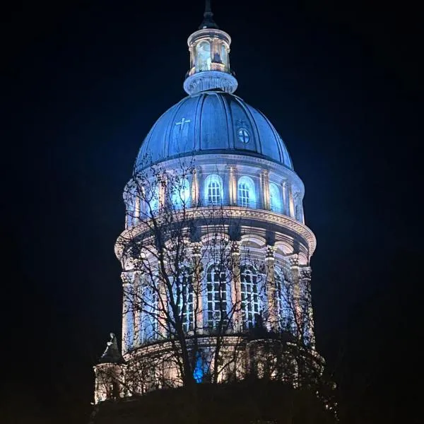 Appartement familial face basilique vieille ville Boulogne sur mer, hotel in Boulogne-sur-Mer