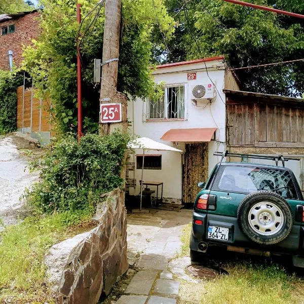 Apartment On Erekle 25a, hotel i Borjomi