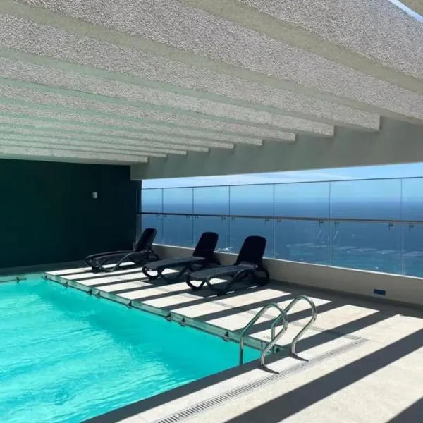 Exclusivo a pasos de la playa y dunas de con con, hotel in Viña del Mar