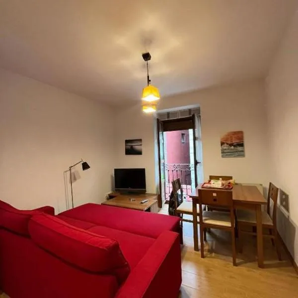 Vivienda Plaza Parres Sobrino 8, hotel v destinácii Llanes