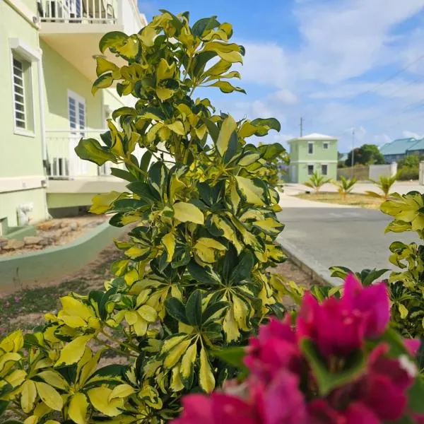 Santa Cruz Suites، فندق في Lower South Hill