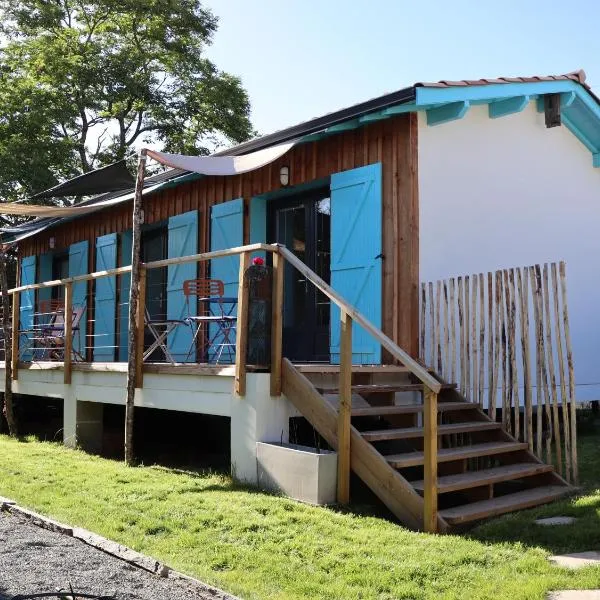 Les Pignottes, hotel u gradu Gujan-Mestras