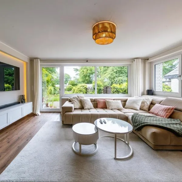 Wohlfühlwohnung mit Garten bei Hamburg, hotell i Norderstedt