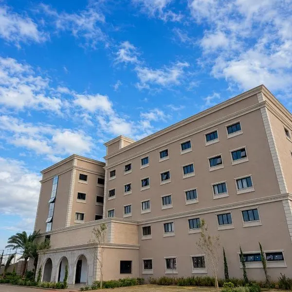 Class Hotel Americana, hotel u gradu 'Americana'