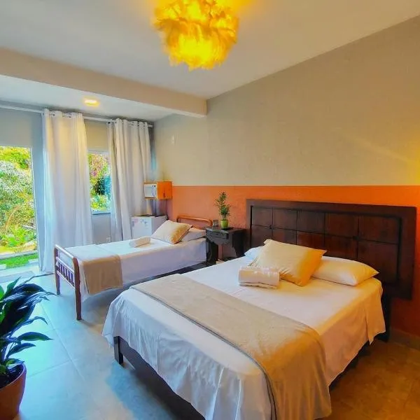 Villa Pella - Chalé Cravo- café da manhã: Brumadinho'da bir otel