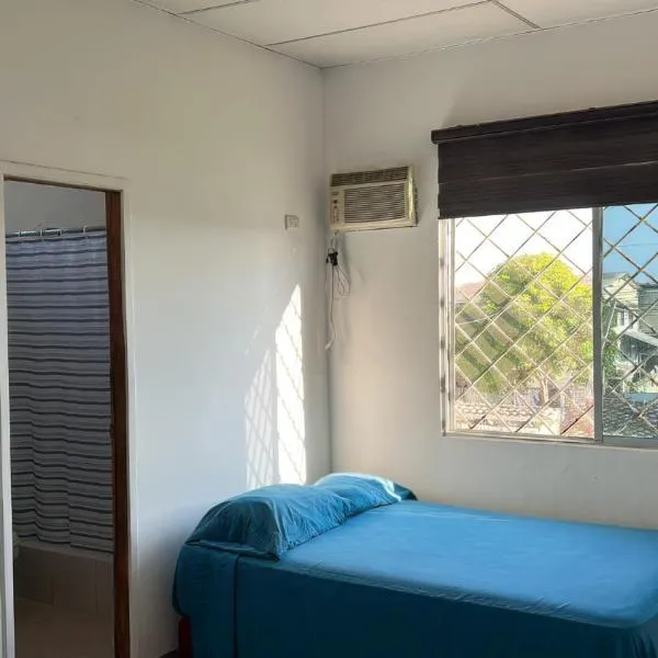 Caracola, habitación privada de Flor de Lis Beach House, hotel di Playas
