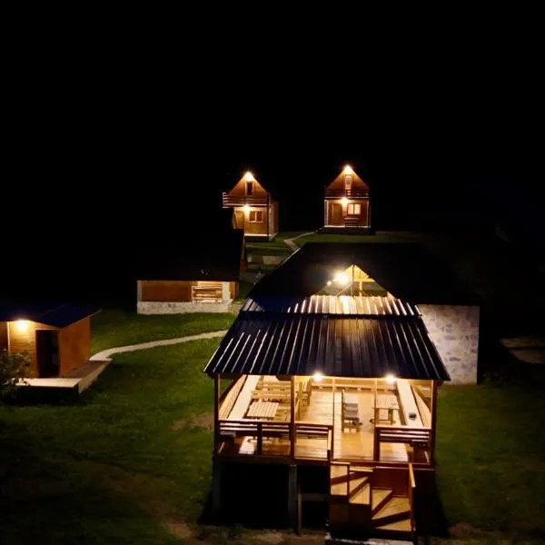 Gusinje에 위치한 호텔 Lagano Mountain Retreat