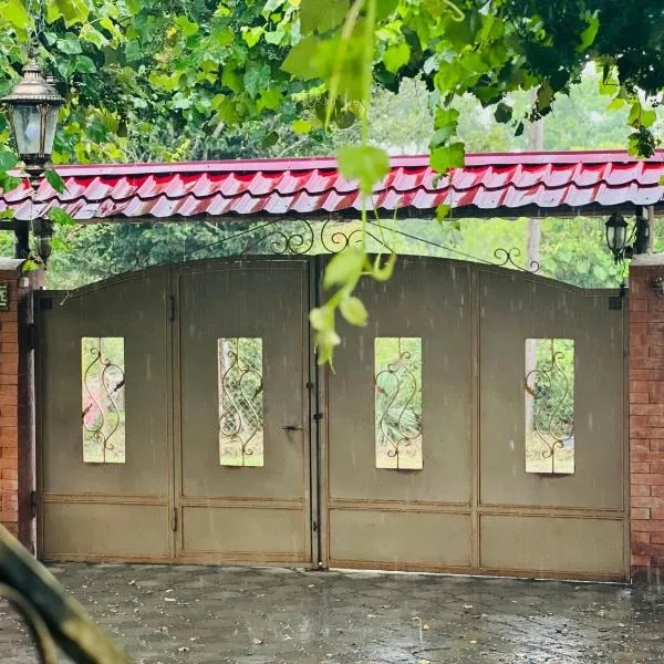 SeGi Garden Home, hotel di Khobi