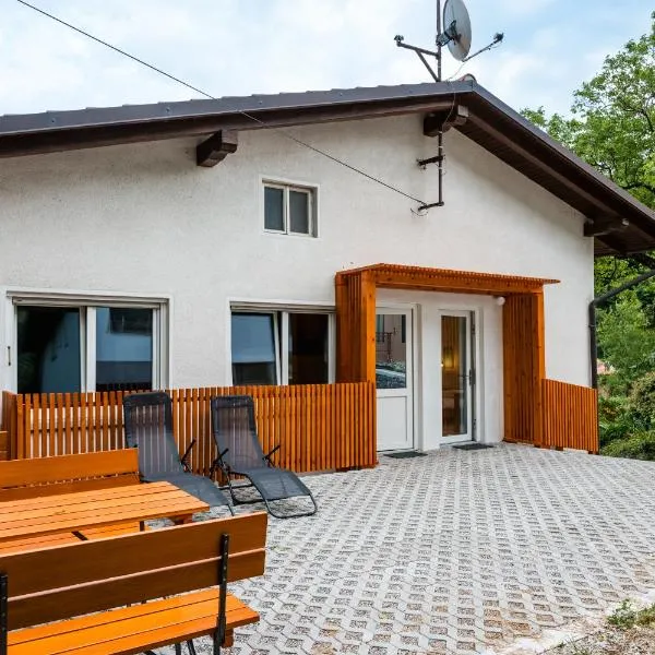 Apartmaji Skalabon - Ivo, hotel in Idrija
