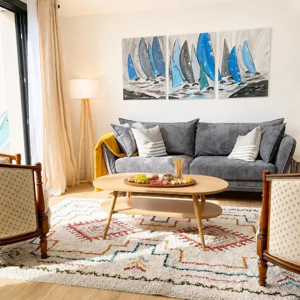 Plein centre Auray - Grand duplex 2 suites avec terrasse ensoleillée, hotel sa Auray
