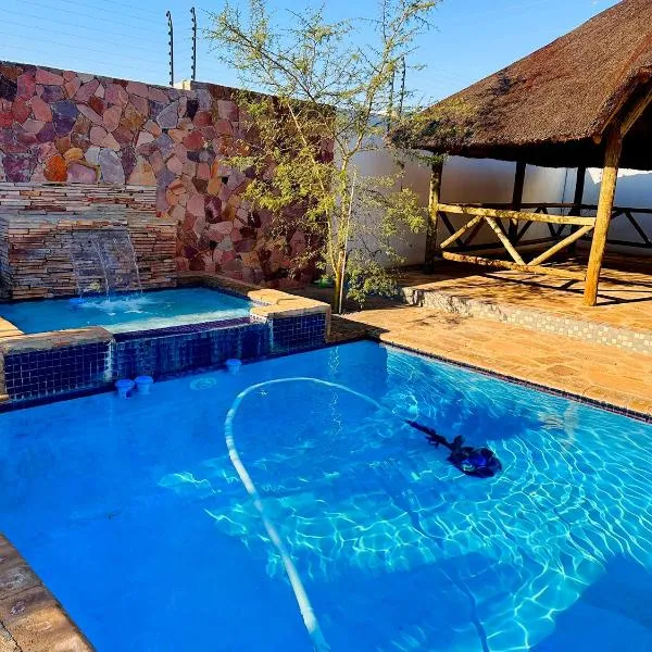 Rivoningo Guest Lodge & Conference, hôtel à Malamulele