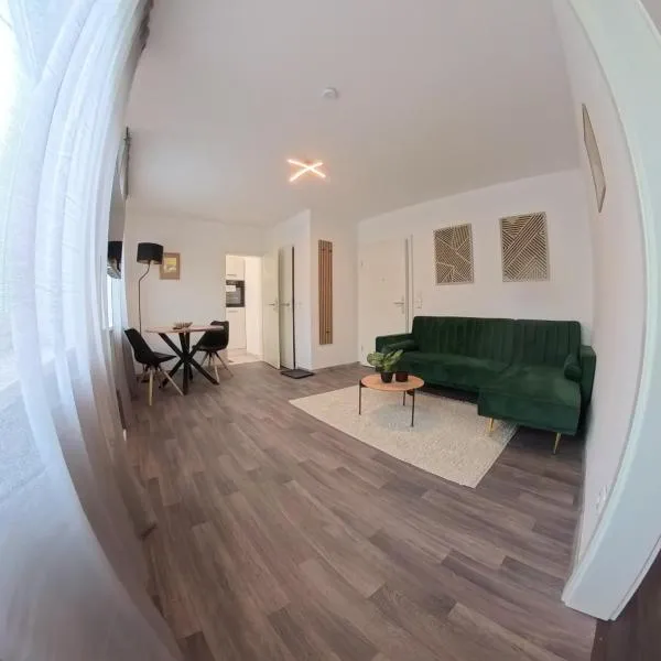 2-Zimmer Wohnung - 600 Meter zur S-Bahn - 18 Min zum München Hbf - Parkplatz & WLAN, hotel in Karlsfeld