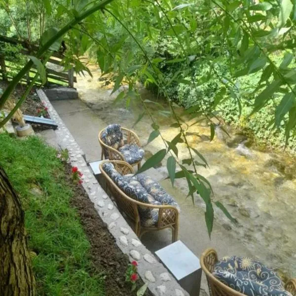 Căsuța Piatra Craiului, hotel in Zărneşti