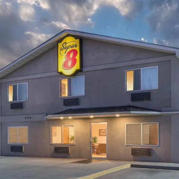 Super 8 by Wyndham Fountain、Fountainのホテル