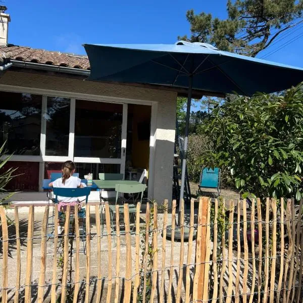 Maisonnette proche océan côte Landaise, hotel a Mimizan-Plage