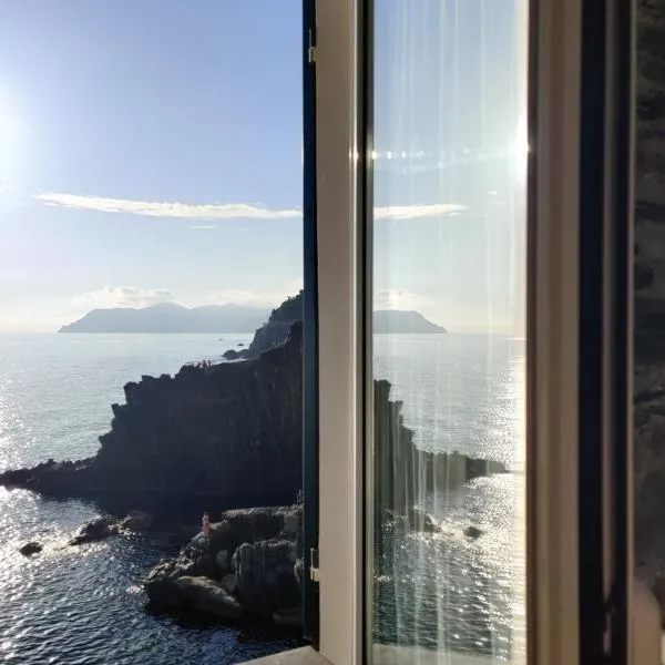 Orto al Mare Room Rental, ξενοδοχείο στο Ριοματζόρε