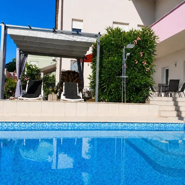 리즈냔에 위치한 호텔 Traum Ferienwohnung mit Pool am Meer, Kroatien, Istrien, Liznjan, Urlaub an der Adria