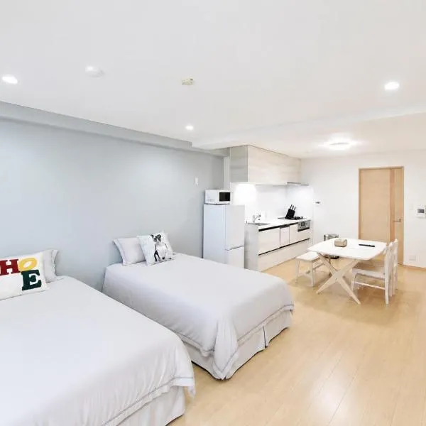 Room 501 Japanese Tatami 3LDK 75sqm Near Namba Family Friendly Stay, hotel u Osaki