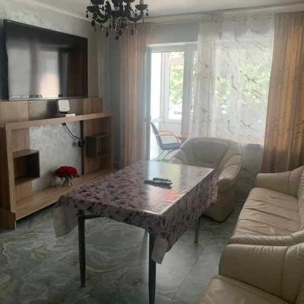 Apartament 3 camere in inima Craiovei, hotel en Craiova