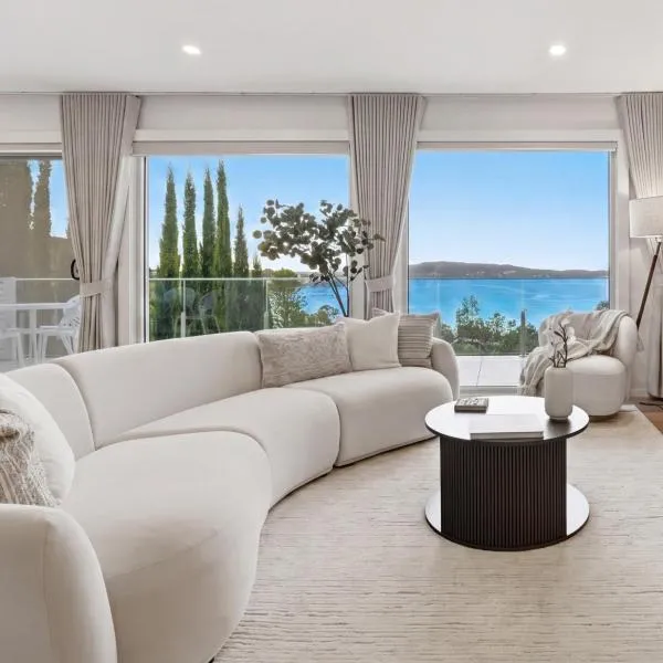 Bayview Luxe Retreat: Tascott şehrinde bir otel