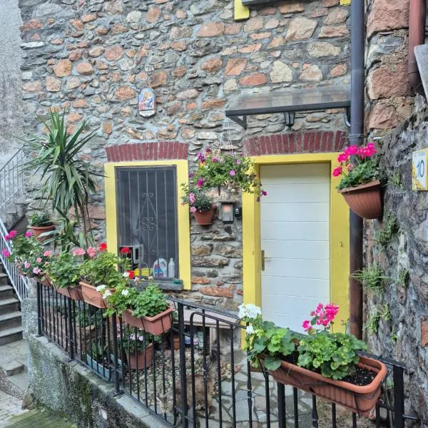 Ca' di Ruchitt, hotel em Cuasso Al Monte