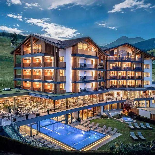 Hotel Edelweiss, hotel in Maranza