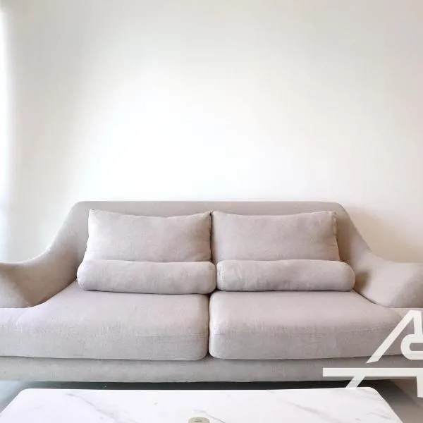 Amerin Residence 2Bedroom 2-4 pax Wi-Fi by AsHome, hotel en Serdang