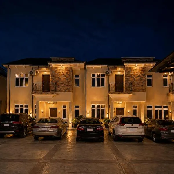Kiniz Apartments & Hotel, Uyo, hotel en Uyo