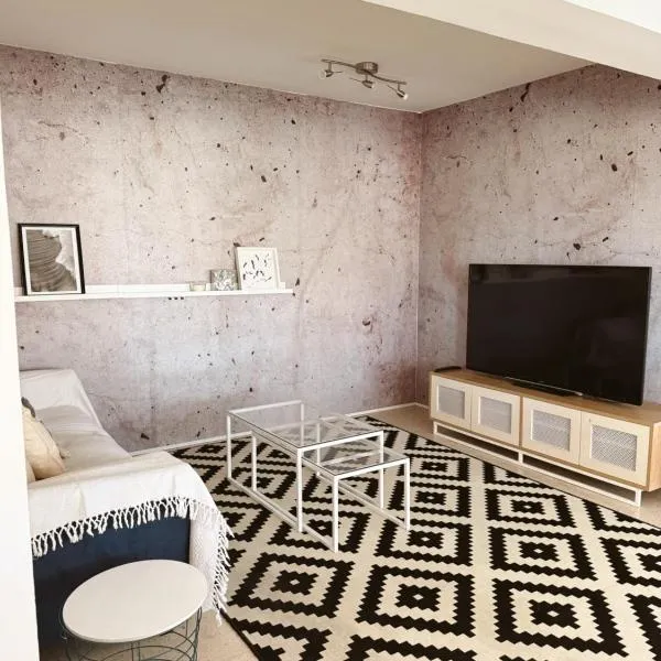 Archangelos City Living, hotell i Strovolos