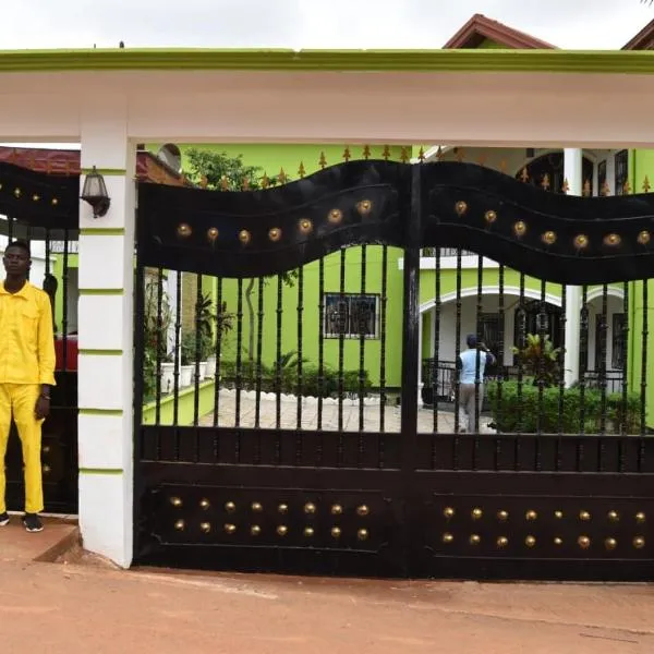 PN Meublé Full Option Résidence Spacieuse Calme ODZA Petit Marche Yaoundé, готель у місті Яунде