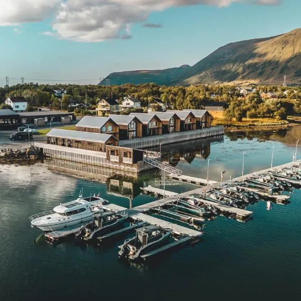 Risøyhamn Sjøhus AS, Hotel in Risøyhamn