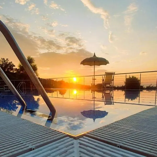 Casa Vacanza Villa Aurora, Hotel in Laureana Cilento