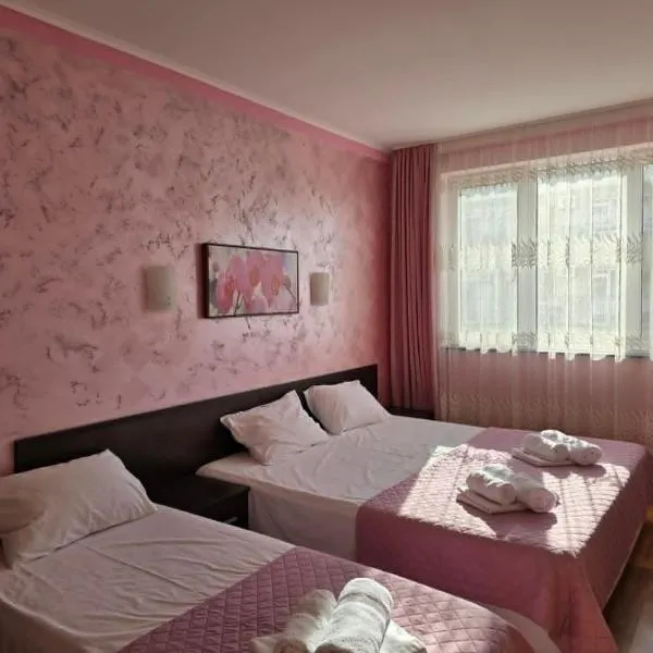 Central Plaza Apartment, hotel in Sunny Beach