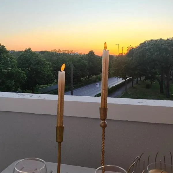 Casa tramonto 50 mt dal mare, parcheggio gratis, hotel i Misano Adriatico