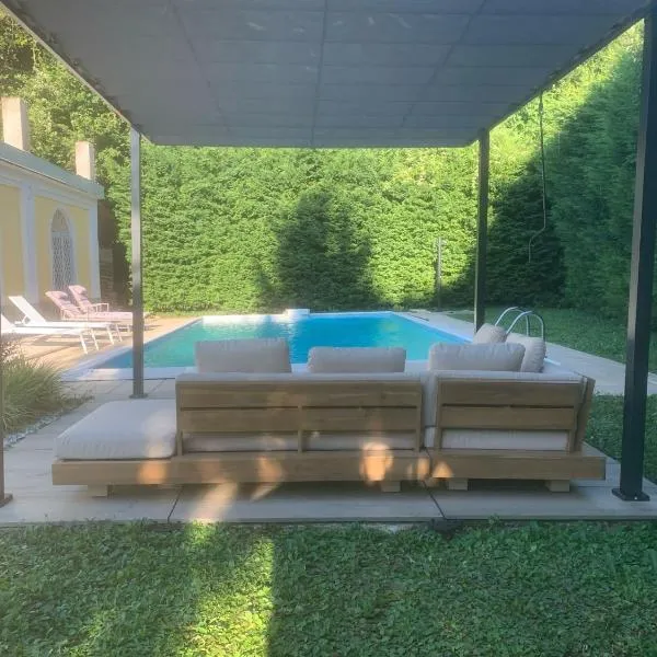 Camere con piscina Tenuta BRICCHETTO, hotel in Castagneto Po